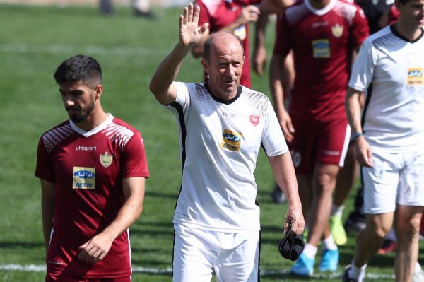  پرسپولیس مشکل مالی کالدرون را حل می‌کند