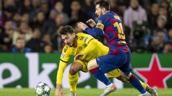  مدافع دورتموند  مسی بهترین بازیکنی است که دیده‌ام