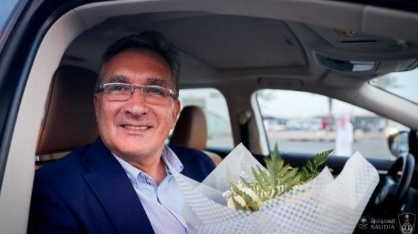 برانکو در ملاقات مجدد با سفیر ایران در کرواسی او به من، پرسپولیس و ایران کمک کرد