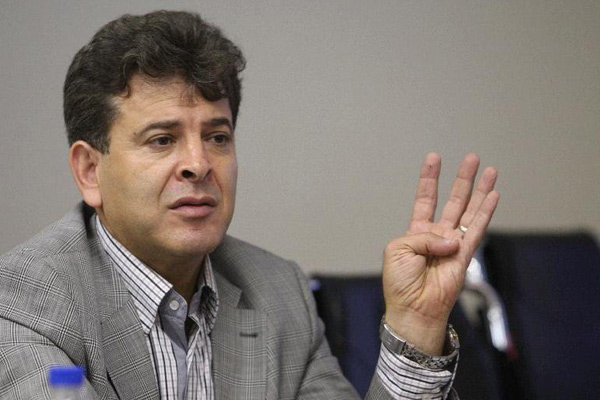 درودگر قیمت ۹۸ یورویی توپهای دربی استار کذب است