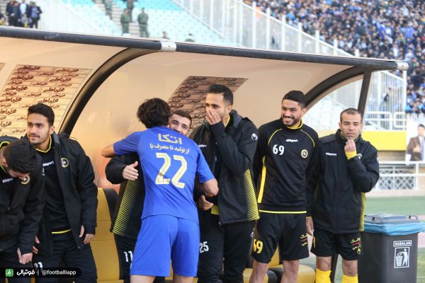  گزارش تصویری از دیدار دو تیم سپاهان و استقلال