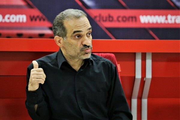 صادقیان جدایی شکاری از تراکتور صحت ندارد