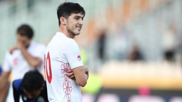 آزمون مشکلی با برانکو ندارم وقتی فدراسیون پول ندارد چرا مربی خارجی میآورد