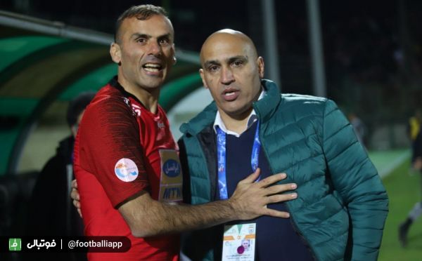 گزارش تصویری از دیدار دو تیم ذوب آهن و پرسپولیس