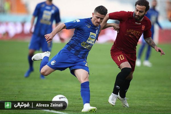  وریا غفوری در استقلال بزرگی می کند