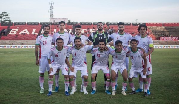  پیروانى  عدم همكارى باشگاهها به تيم اميد لطمه مى زند