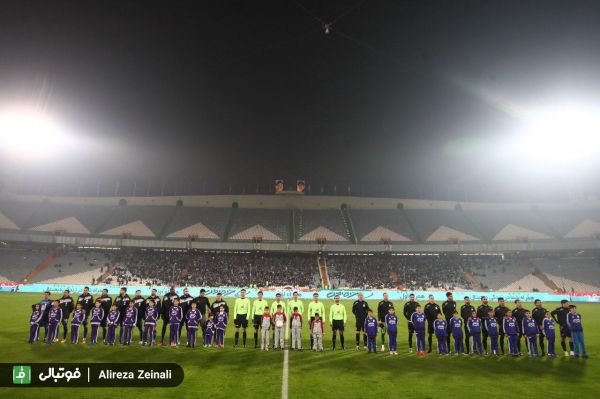  حاشیه دیدار استقلال و شاهین  اعتراض شدید میشو به داور  شعار علیه خلیل‌زاده و ادای احترام رضاوند به تماشاگران