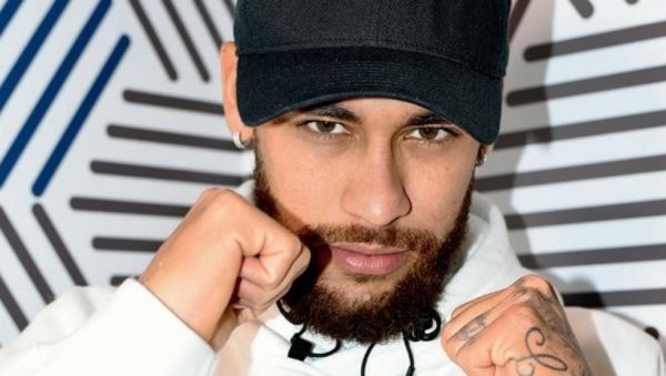 نیمار اگر در جایی احساس خوشبختی نمی کنی، باید بروی