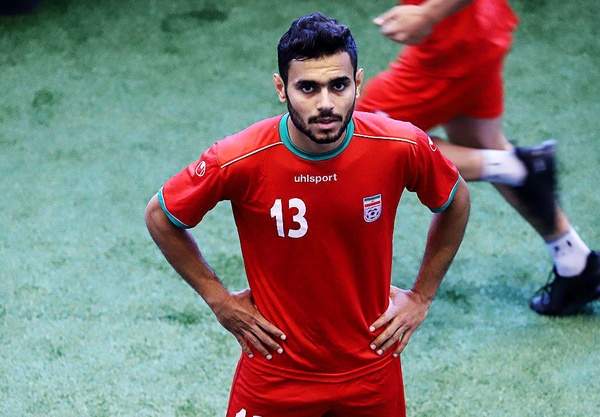 بازیکن نفت آبادان به تمرین تیم فوتبال امید آمد