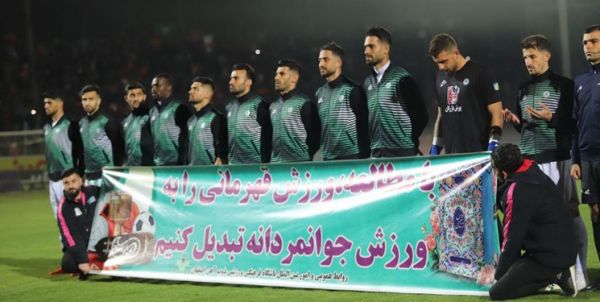 سخنگوی ذوب آهن تکلیف بازیکنان با سرمربی جدید مشخص می شود