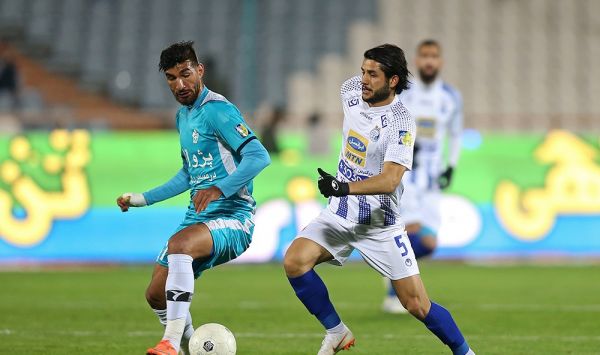  مغانلو  اخلاقی نیست در مورد جدایی از پیکان صحبت کنم