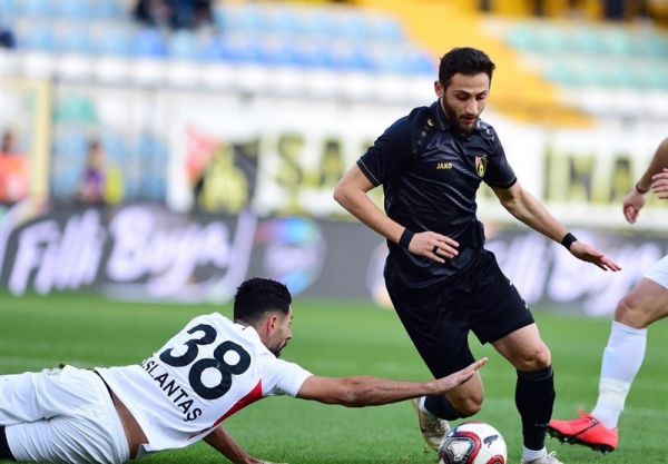 لیگ دسته اول ترکیه شکست خانگی استانبول اسپور با تداوم نیمکتنشینی صیادمنش