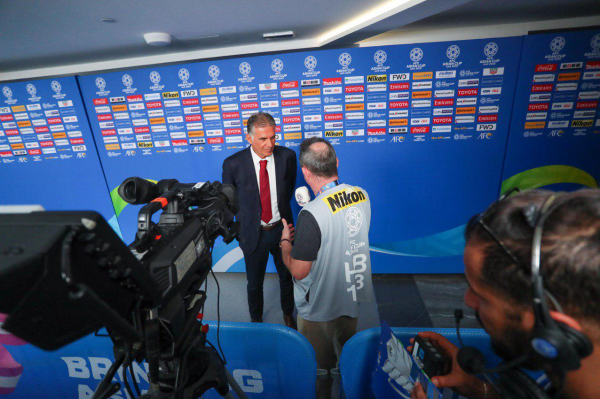  کی روش  مغرور نیستیم و برای برد وارد زمین می شویم