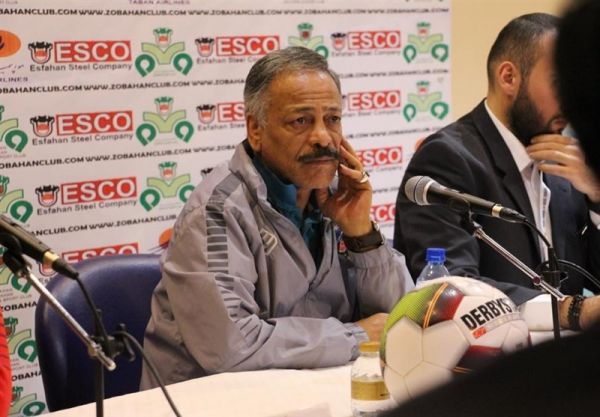  اعتراض سرمربی الکویت به داور بازی