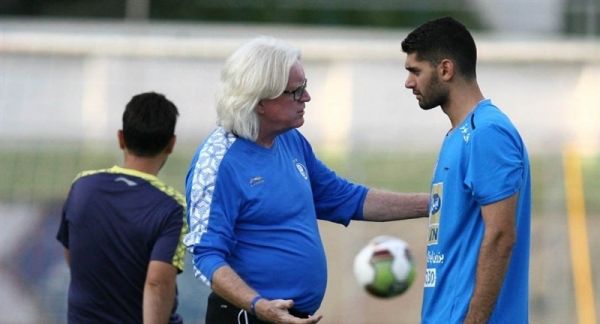  استقلالی‌ها بعد از بازی با تراکتورسازی در دستگردی یا صنایع دفاع