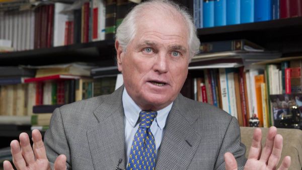 کالدرون می توانستیم اینیستا را برای رئال بخریم؛ مارادونا به جای کت وشلوار با شلوارک به برنابئو آمده بود