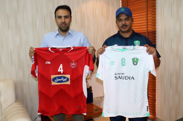 از پیراهن پرسپولیس و الاهلی عربستان رونمایی شد