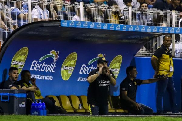 بهانه جویی های مارادونا برای ترک مکزیک بودن من به صلاح دورادوس نیست