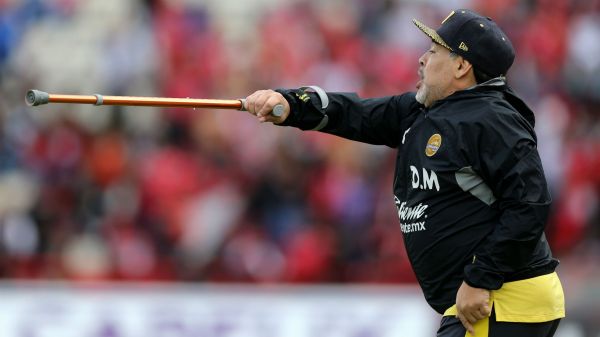 واکنش تند مارادونا به شایعات در حال مردن نیستم