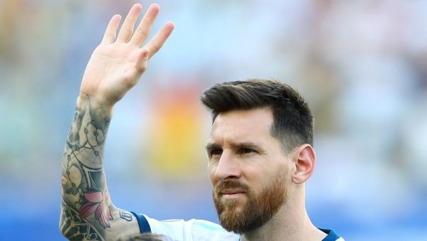  مسی بالاخره سرود ملی کشورش را خواند