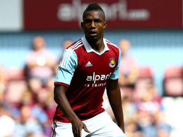 پیراهن سروش رفیعی به مادیبو مایگا میرسد