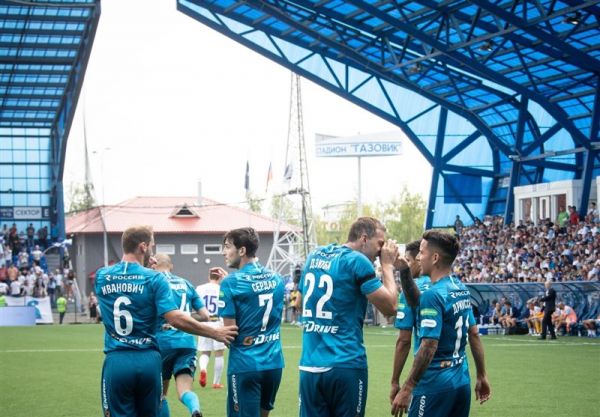 لیگ برتر روسیه پیروزی خارج از خانه زنیت با پاس گل سردار