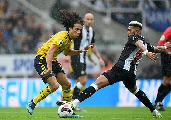  نیوکاسل صفر - آرسنال یک؛ پیروزی در یک عصر بارانی