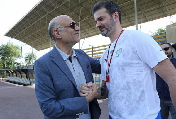 فتحی در گفت و گو با فوتبالی مهلت یک هفته ای استراماچونی کذب محض است