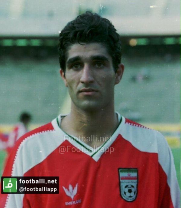  به مناسبت تولد پژمان جمشيدى تصويرى از ديدارى كه پژمان تنها گل ملى خود را در آن به ثمر رساند  ديدار با تيم ملى گرجستان در سال ١٣٧٩