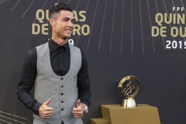 تاریخسازی دوباره؛ رونالدو برای دهمین بار بازیکن سال پرتغال شد