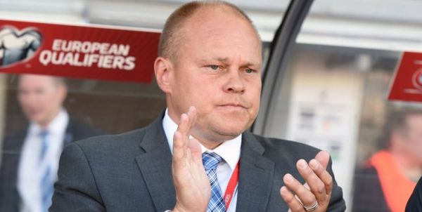 سرمربی هنگکنگ از امتیاز خانگی مقابل ایران استفاده میکنیم هنوز به 100 درصد آمادگی نرسیدیم