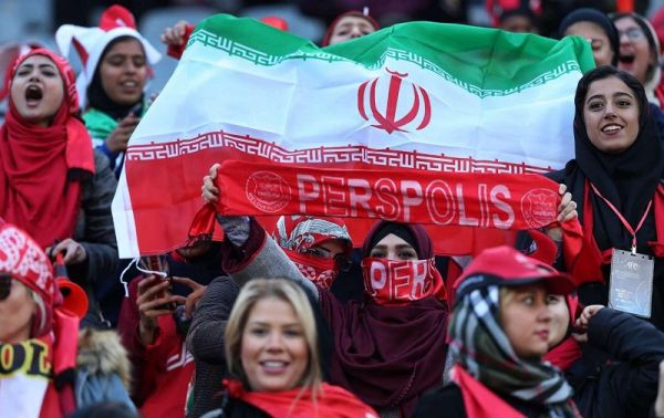 سخنگوی دولت زنان می توانند در ورزشگاه ها حضور يابند