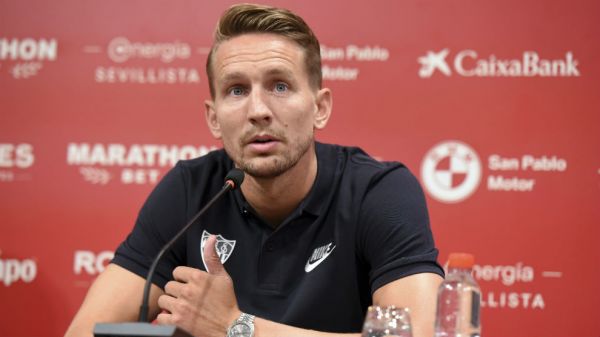 دی یونگ سویا میتواند تیمهای زیادی از جمله بارسا را شکست دهد