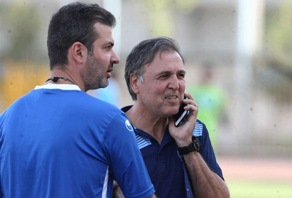 ناراحتی استراماچونی از لغو تمرین امروز استقلال زرینچه با شرایط جوی نمیتوانستیم کاری کنیم