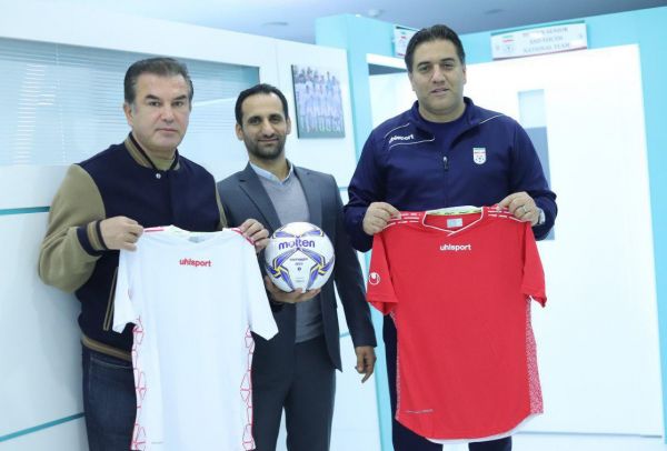  رونمایی از پیراهن تیم المپیک و توپ مسابقات