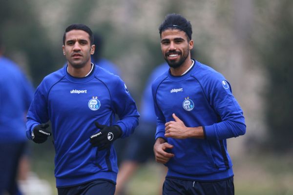  هافبک استقلال بازی با پیکان را از دست داد