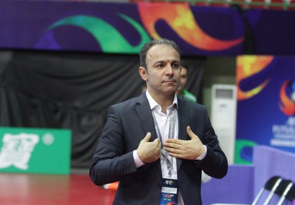  بی‌غم  همین که تماشاگران در ساری به بازیکنان آسیب نرساندند، جای شکر دارد