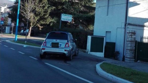  پایان سال عجیب بالوتلی  تصادف با درب خانه همسایه