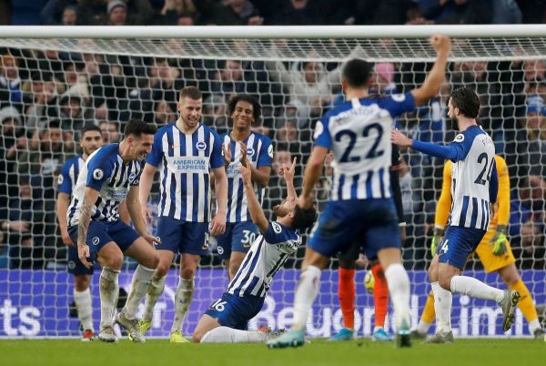 عکس؛ واکنش جالب هواداران نوجوان برایتون به سوپرگل جهانبخش