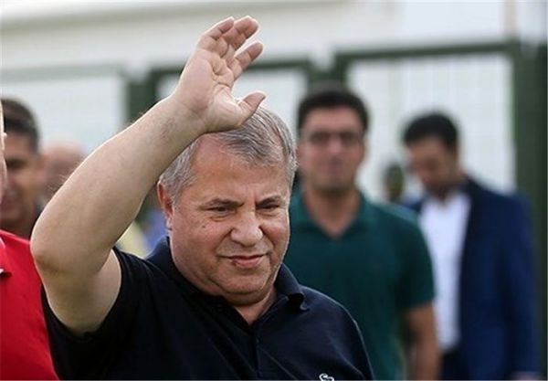 پروین وقتی در پرسپولیس بودم باقری یکی از شاگردان با اخلاق من بود