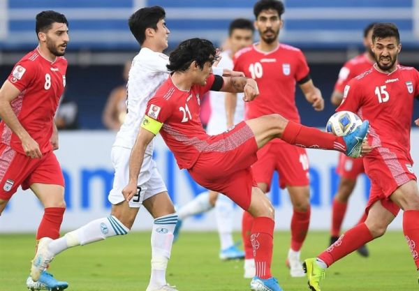 بازیکن تیم فوتبال امید کرهایها تیم خوبی دارند، اما میخواهیم برنده باشیم