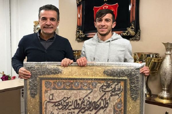 بعد از فسخ قرارداد با پرسپولیس؛ احمدزاده دوباره سرخپوش میشود