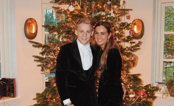  رابطه عاشقانه بازیکن مورد نظر رئال مادرید با دختر اسطوره فوتبال هلند