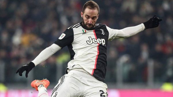  پاری سن ژرمن درفکر جذب ایگواین بعنوان جایگزین کاوانی