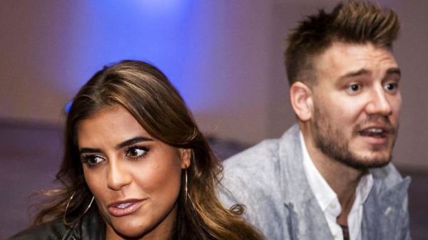 مهاجم سابق آرسنال و همسرش مجری برنامه تلویزیونی میشوند