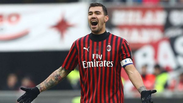  میلان 1 – ورونا 1  تساوی ناامیدکننده در غیاب زلاتان