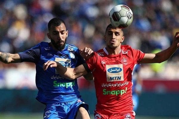 رافت استقلال جوانتر است اما تجربه ندارد