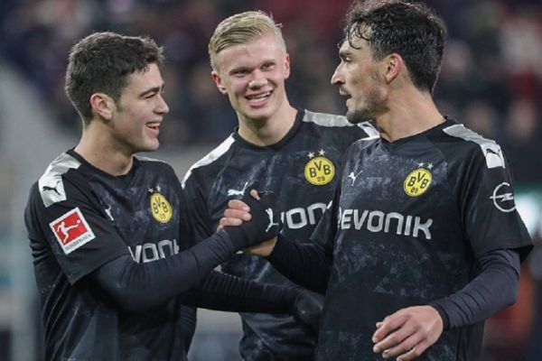 هوملس من گلزنی را به هالند یاد دادم