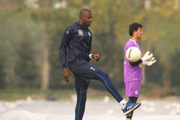  دکتر ستوده  دیاباته 2 تا 3 هفته از میادین دور خواهد شد