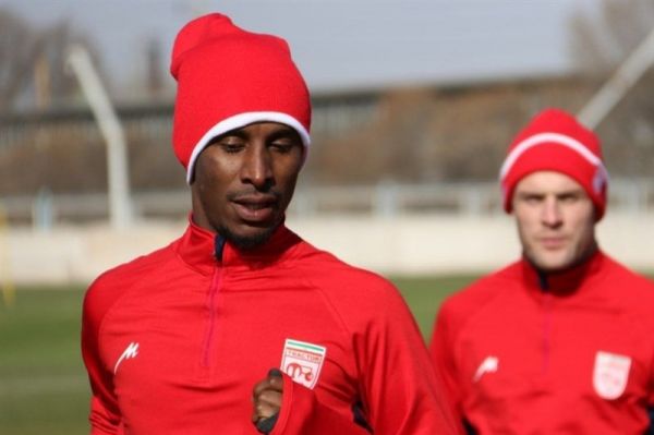 کاراندیش منتظر دریافت اصل رأی کنستانت از فیفا هستیم